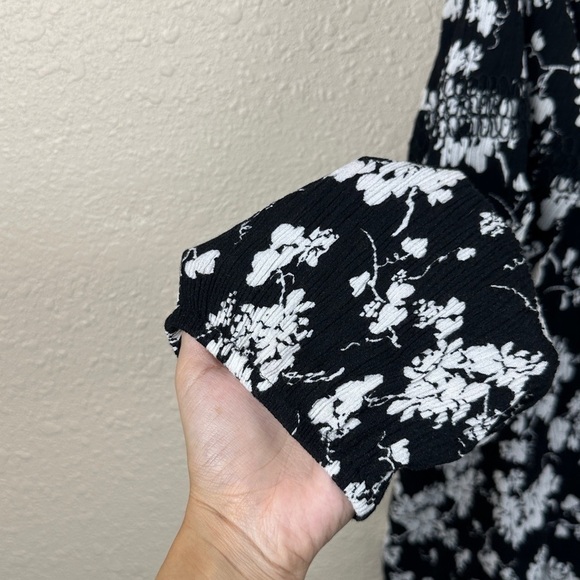 Lane Bryant Black and White Floral Print Tunic Top Size 26/28 Women - Picture 4 of 11